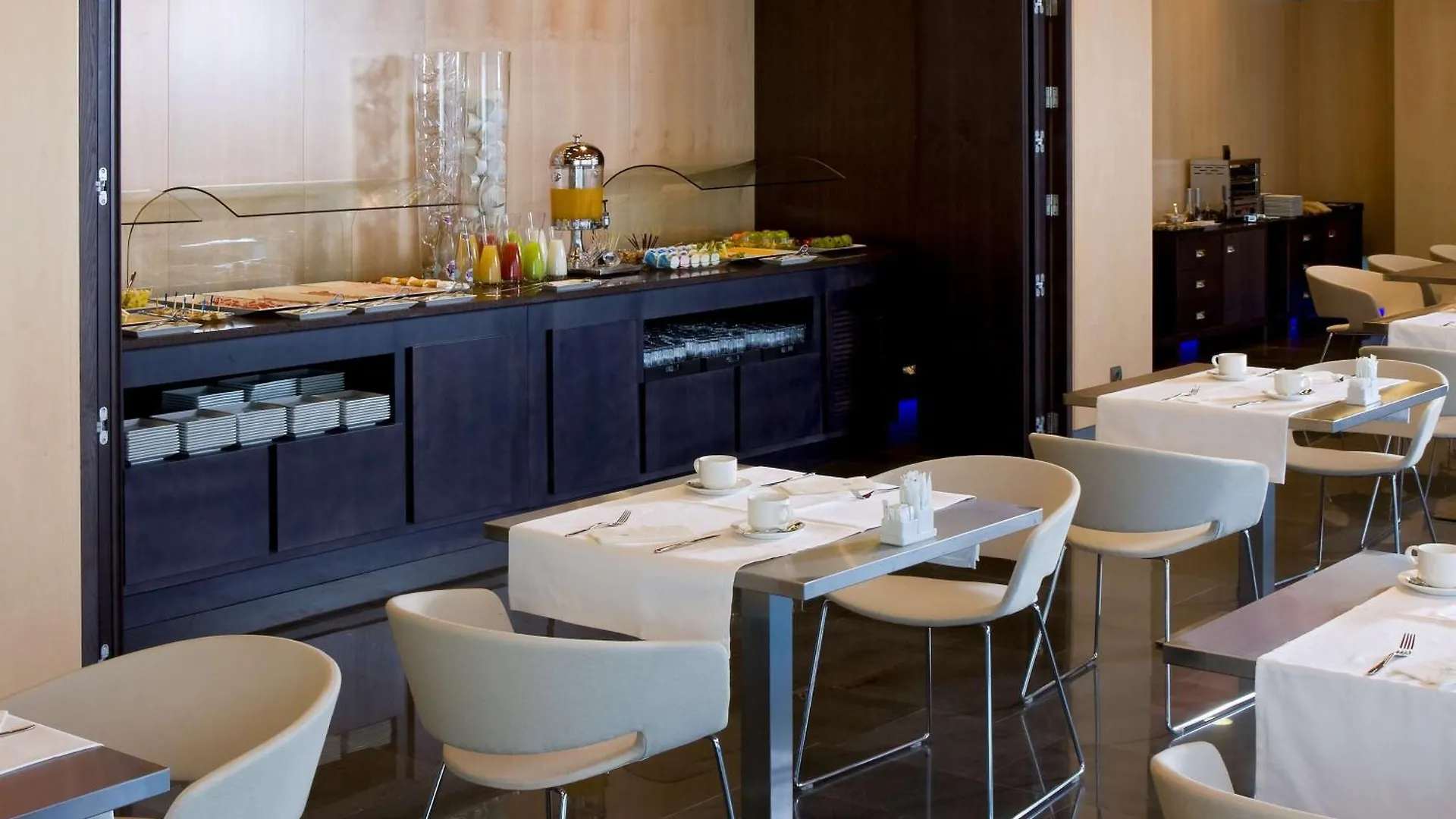 **** Hotel Nh Madrid Las Tablas Spanje